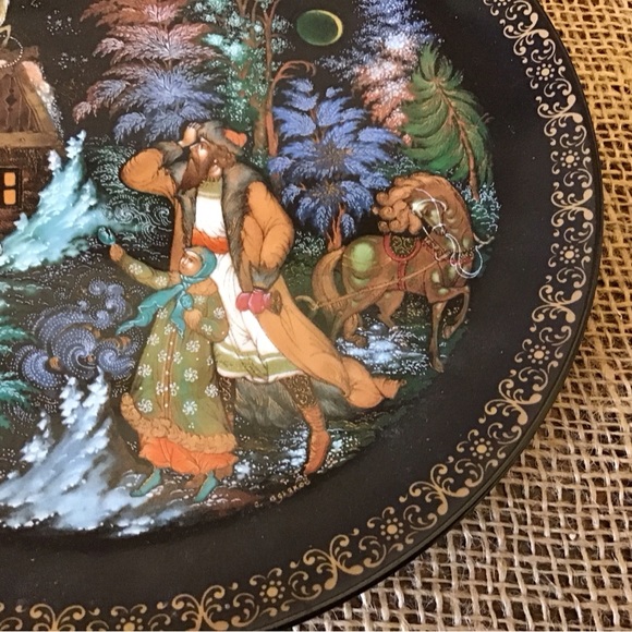 Vintage 1990 Russian Legends Fairy Tale porcelain plate. Plate #11 in the… - Picture 2 of 6